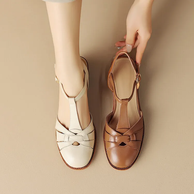 Summer chunky mid-heel round toe all-leather closed-toe women's sandals with hollowed-out breathable leather and a high-quality feel.