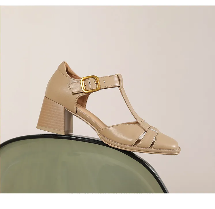 Comfortable and stylish summer chunky heeled high heels, genuine leather, square toe, French retro style, closed toe Roman sandals