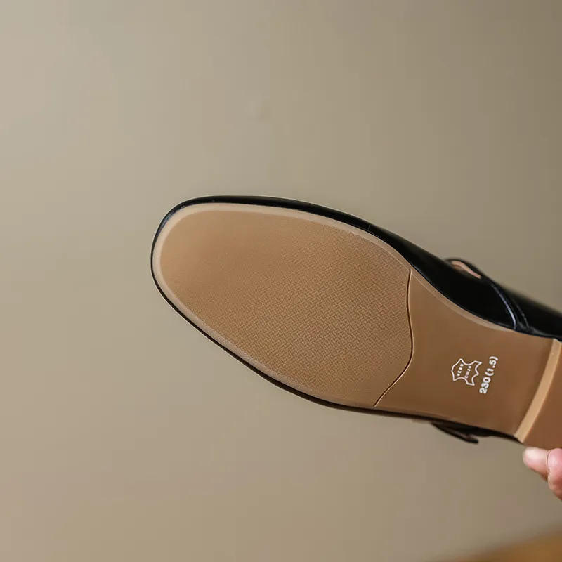 In stock, spring/summer round-toe, low-cut, fashionable, soft, comfortable plus-size women's shoes, sizes 34-43, soft and luxurious.