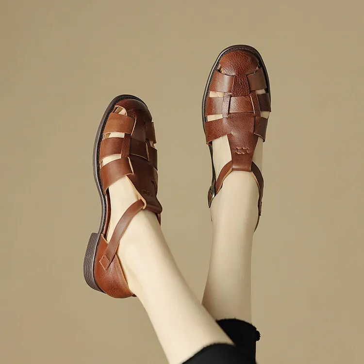 Women's Brown Woven Hollow-Out Flat Roman Sandals in Top-Grain Leather (4-20h)
