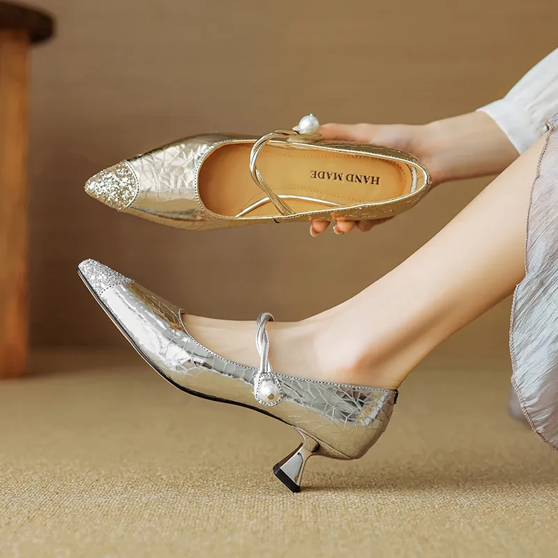 Mary Jane shoes, gold and silver fashion sandals, spring/summer pointed toe, 5cm single strap, pointed toe, kitten heel.