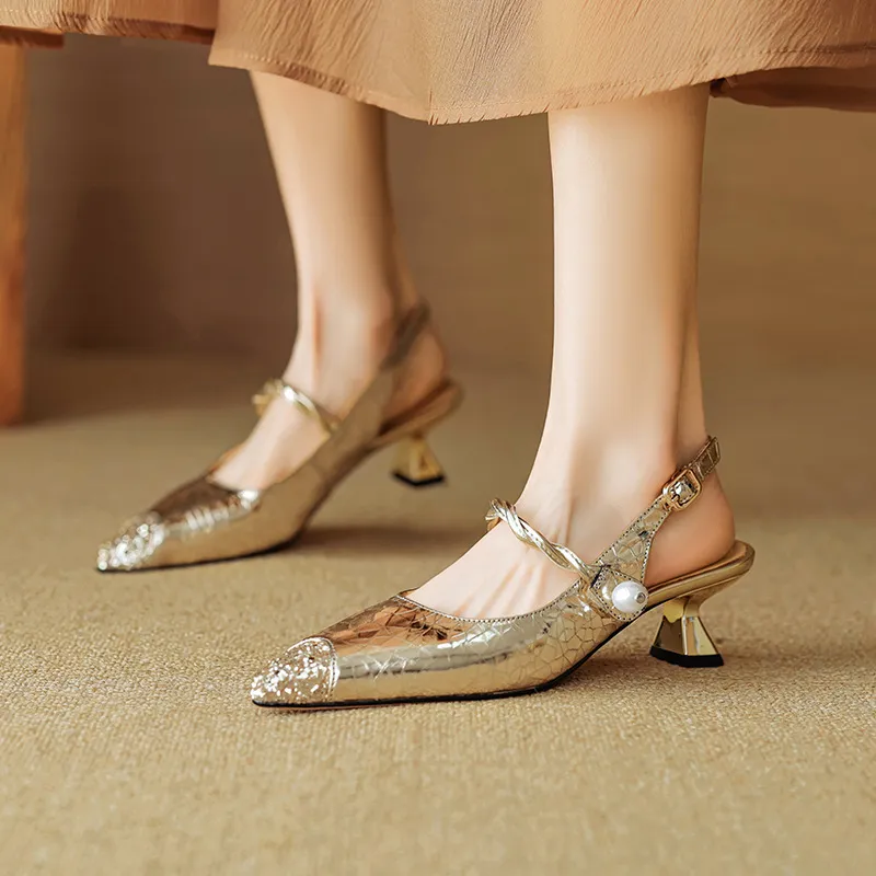 Mary Jane shoes, gold and silver fashion sandals, spring/summer pointed toe, 5cm single strap, pointed toe, kitten heel.