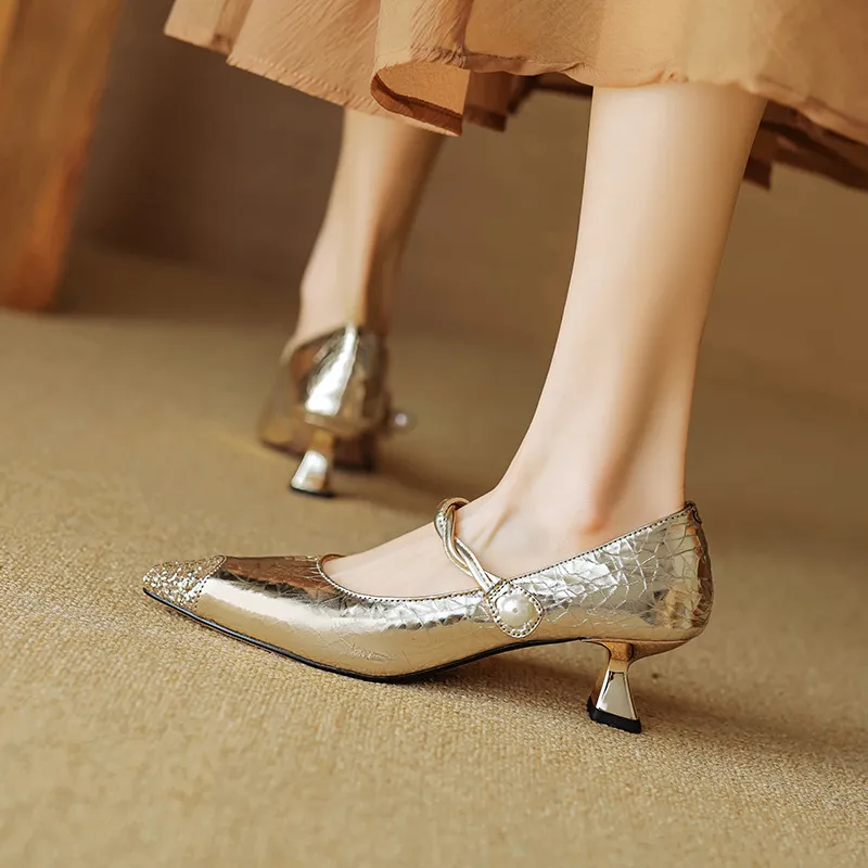 Mary Jane shoes, gold and silver fashion sandals, spring/summer pointed toe, 5cm single strap, pointed toe, kitten heel.