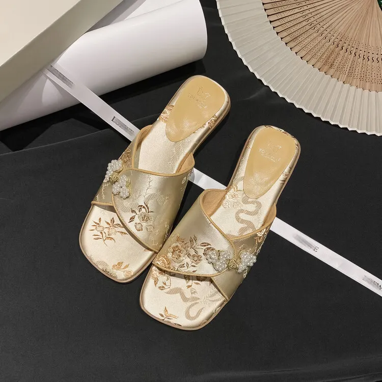 New Chinese style open-toe slip-on women's shoes with satin upper, perfect for summer wear, 5-10g