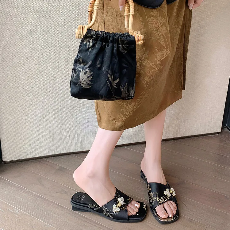 New Chinese style open-toe slip-on women's shoes with satin upper, perfect for summer wear, 5-10g