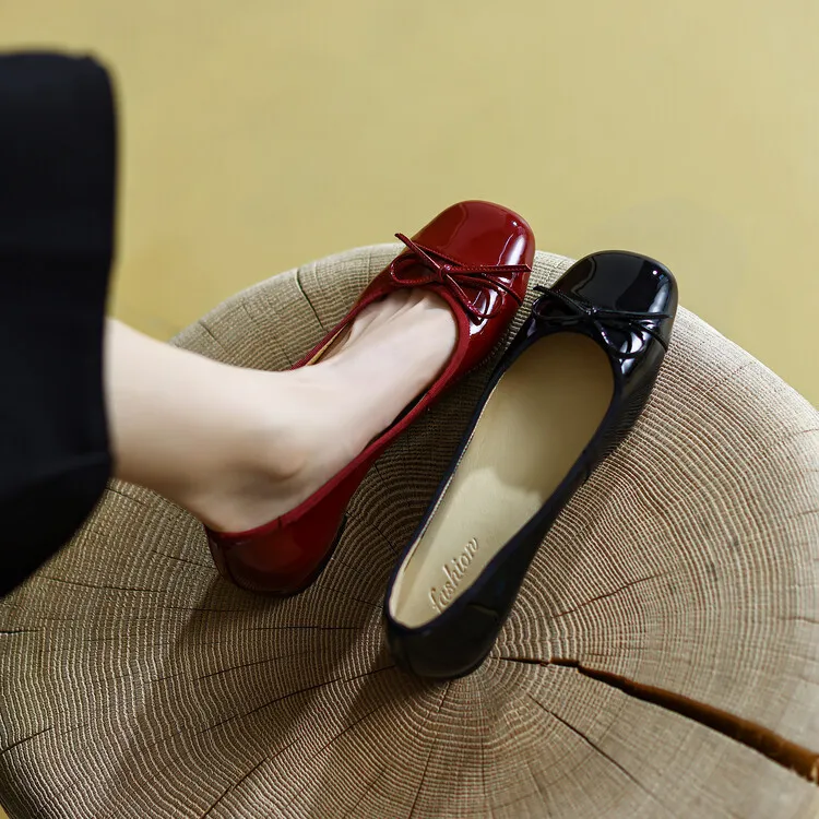 Spring and Autumn Square Toe Low Mouth Solid Color Bow Single Shoes 33-42 Plus Size Red Patent Leather Granny Shoes