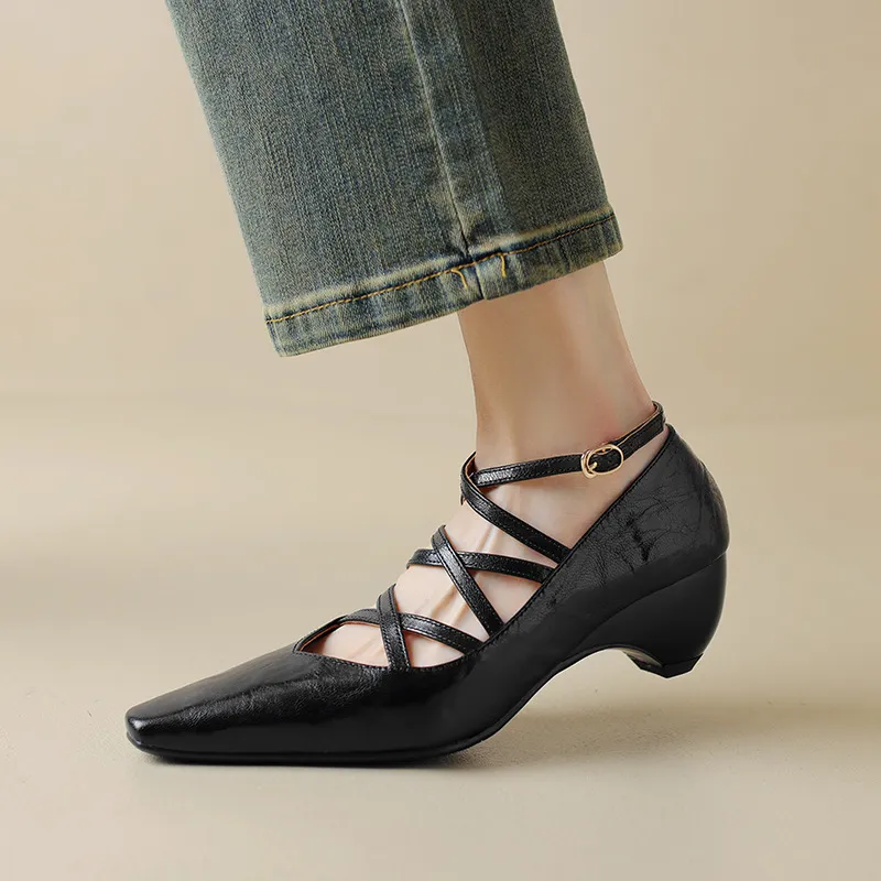 Autumn square-toe cross strap buckle single shoes, French retro hand-scratched sheepskin Mary Jane kitten heel women's shoes