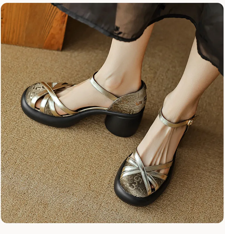 Summer round-toe high-heeled hollow women's shoes, fashionable high-heeled platform retro closed-toe pig cage hollow sandals
