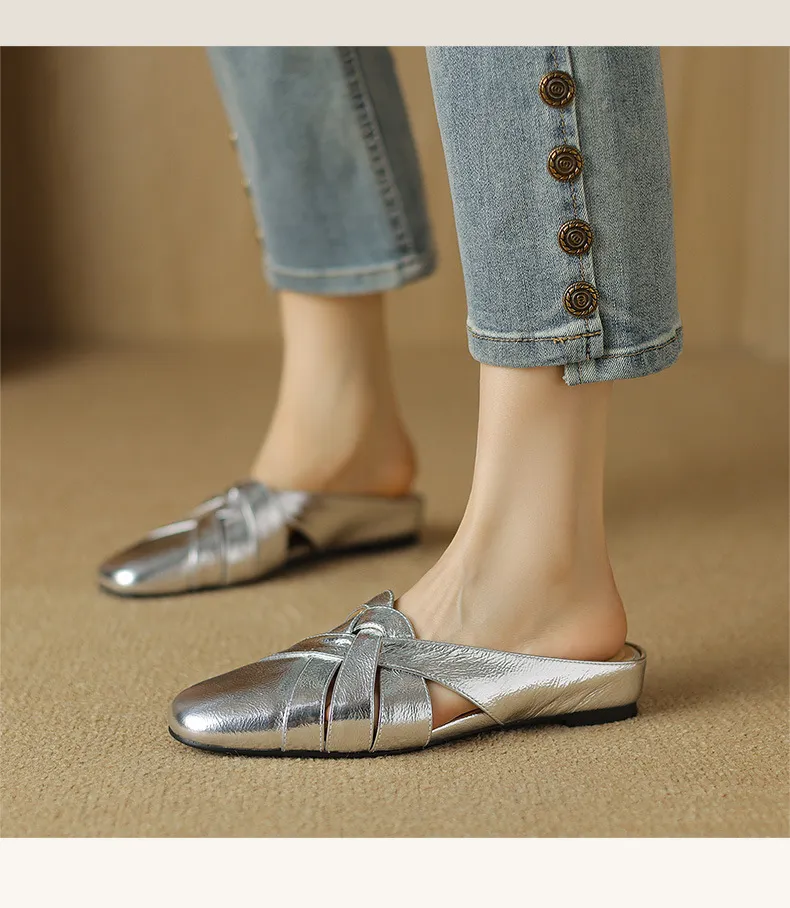 Summer handmade women's leather slippers, low heel, Korean style, round toe, closed toe, half slippers, suitable for wearing outside.