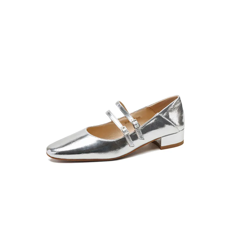 Gold and silver Mary Jane leather flats with a chunky low heel, square toe, and double buckle, perfect for spring and autumn. Very soft.