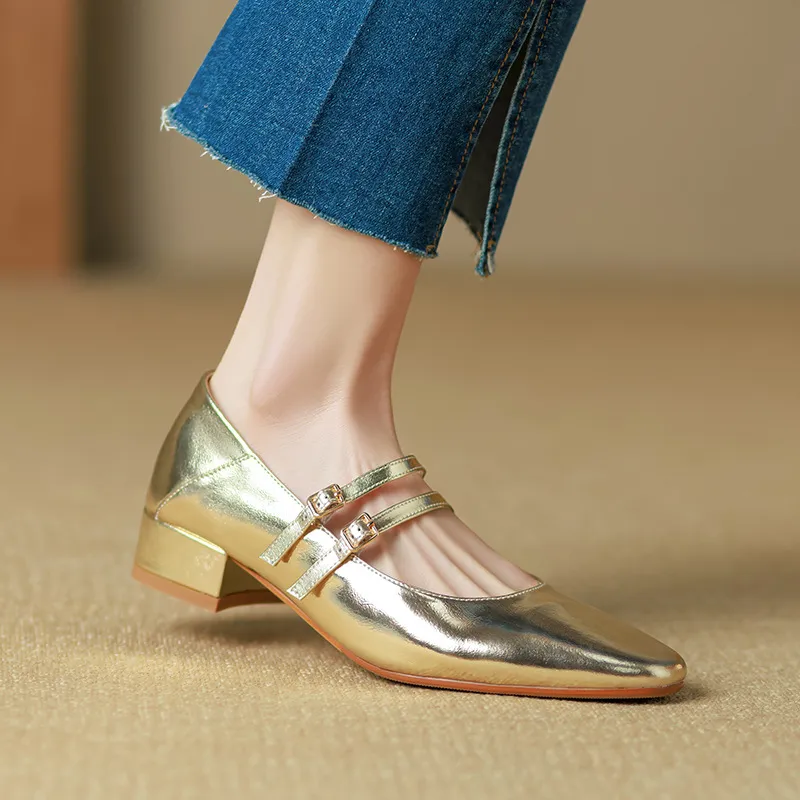 Gold and silver Mary Jane leather flats with a chunky low heel, square toe, and double buckle, perfect for spring and autumn. Very soft.