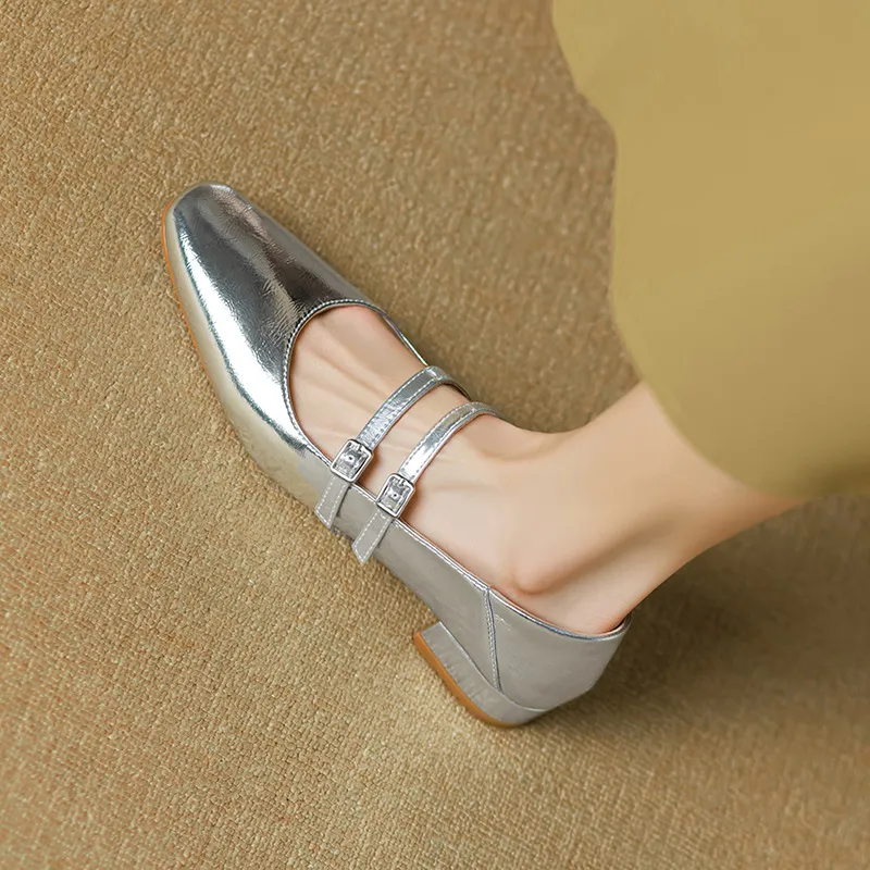 Gold and silver Mary Jane leather flats with a chunky low heel, square toe, and double buckle, perfect for spring and autumn. Very soft.
