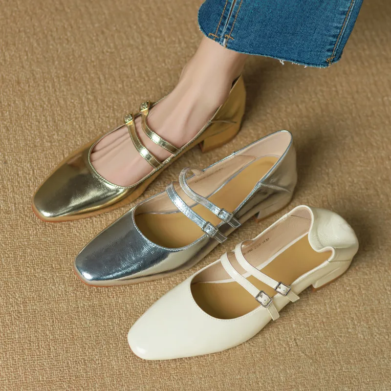 Gold and silver Mary Jane leather flats with a chunky low heel, square toe, and double buckle, perfect for spring and autumn. Very soft.