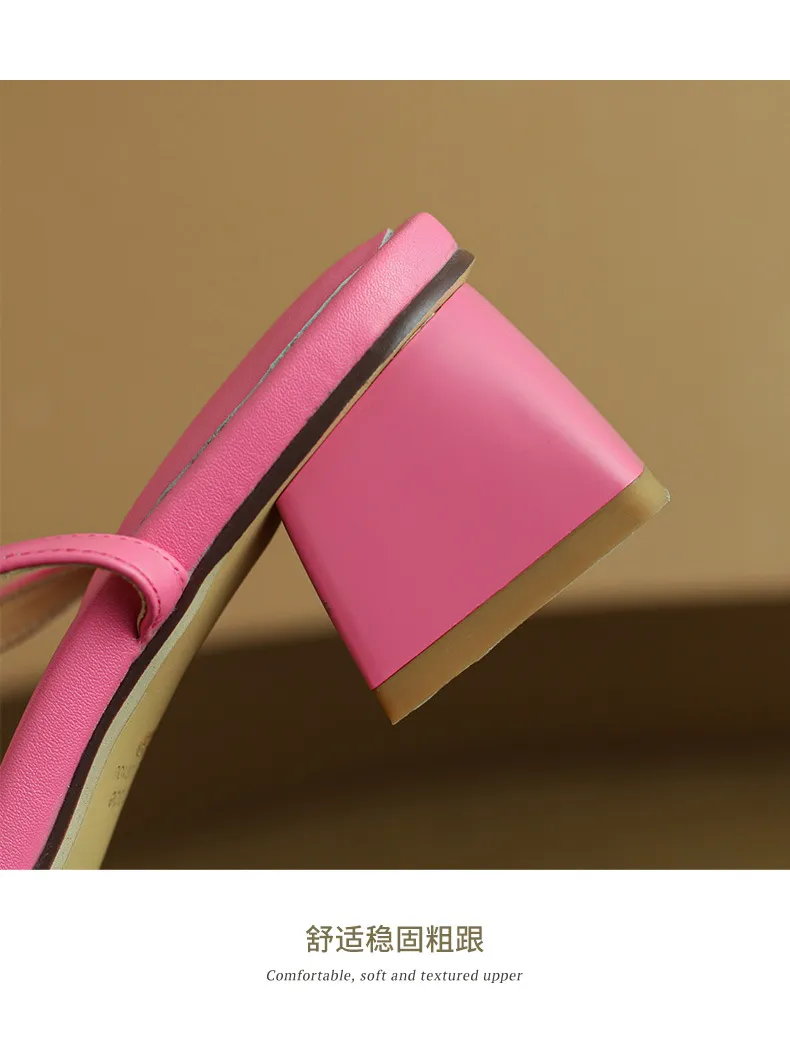 Chunky heeled square-toe sandals for summer, simple design, ankle strap, open toe, made of cowhide.