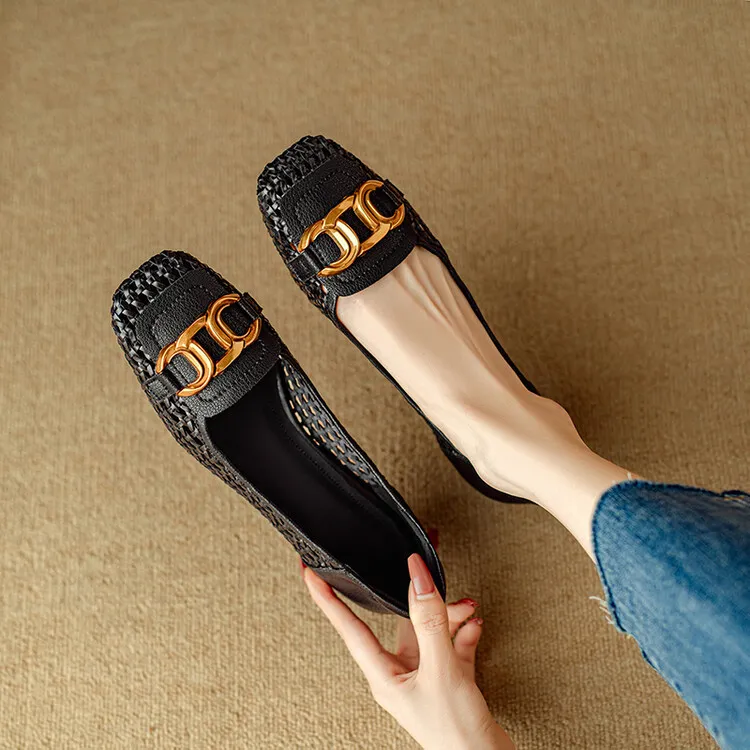 Summer breathable metal buckle hollow woven shallow mouth women's French cowhide fashion sandals 6-18b