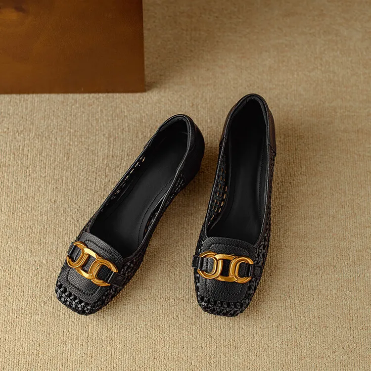 Summer breathable metal buckle hollow woven shallow mouth women's French cowhide fashion sandals 6-18b