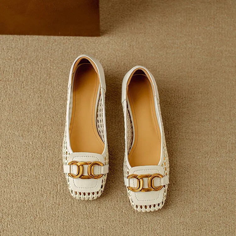 Summer breathable metal buckle hollow woven shallow mouth women's French cowhide fashion sandals 6-18b