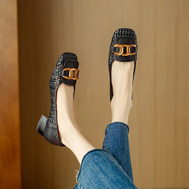 Summer breathable metal buckle hollow woven shallow mouth women's French cowhide fashion sandals 6-18b