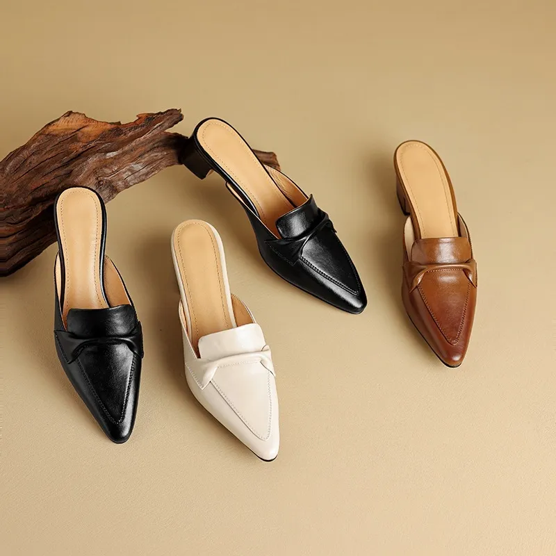 Sizes 34-39, 40, 41, 42, 43: Plus-size closed-toe backless sandals, chunky heel, mid-heel, pointed toe sandals.
