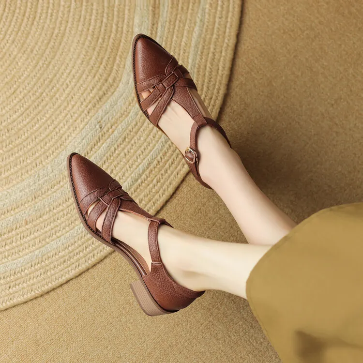 Spring/Summer Retro Sheepskin Closed-Toe Roman Sandals with Mid-Heel, T-Strap Strap, Pointed Toe, Chunky Heel, Closed-Heel Women's Shoes