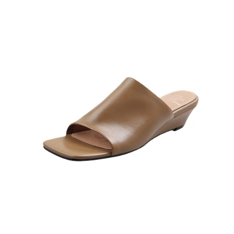Soft, top-grain sheepskin, all-leather, summer sandals for women, square toe, simple and stylish wedge heel.