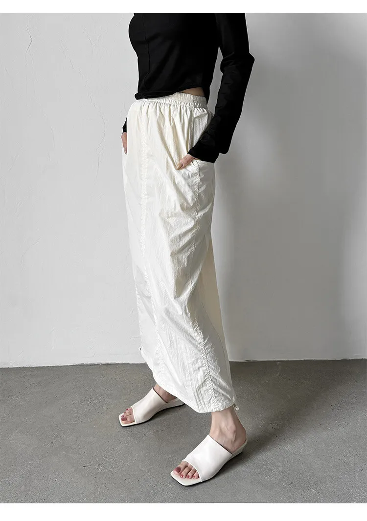 Soft, top-grain sheepskin, all-leather, summer sandals for women, square toe, simple and stylish wedge heel.