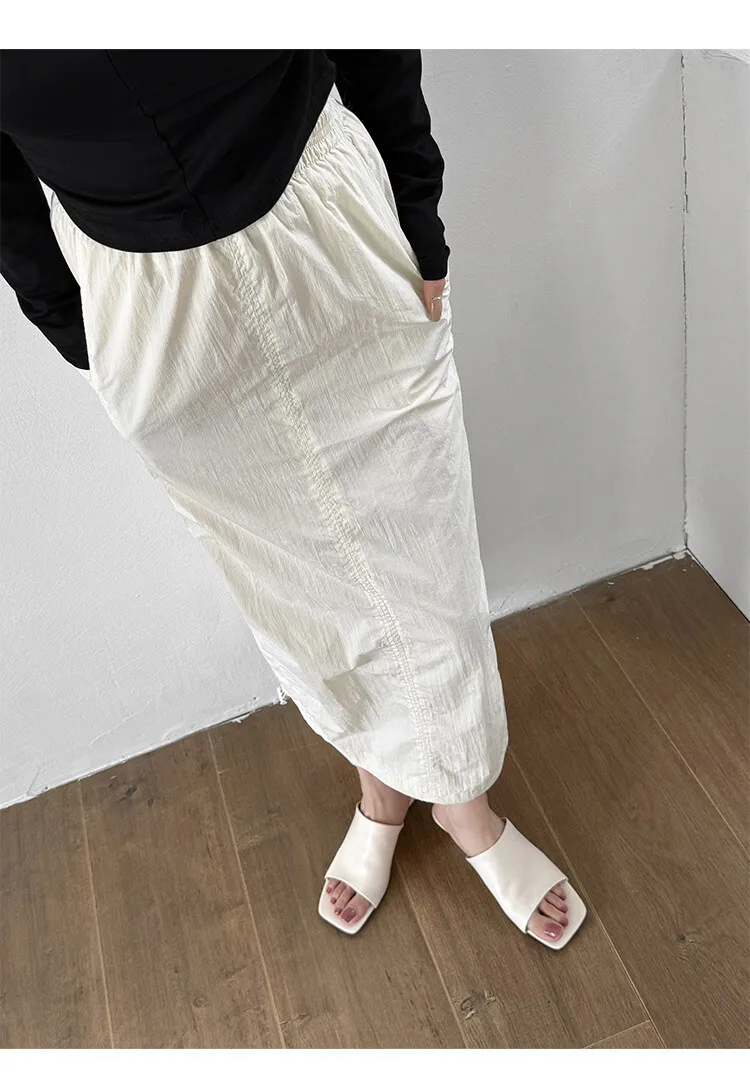 Soft, top-grain sheepskin, all-leather, summer sandals for women, square toe, simple and stylish wedge heel.