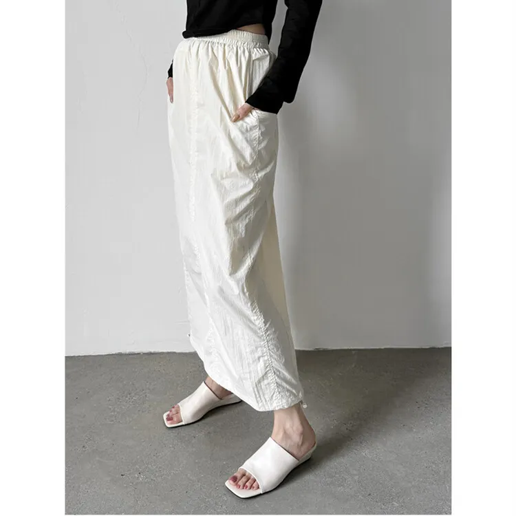 Soft, top-grain sheepskin, all-leather, summer sandals for women, square toe, simple and stylish wedge heel.
