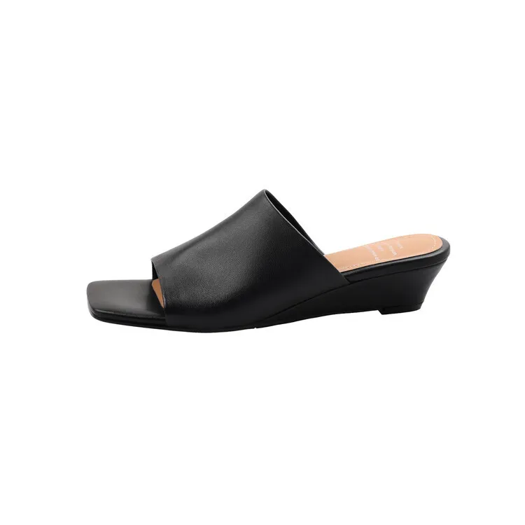 Soft, top-grain sheepskin, all-leather, summer sandals for women, square toe, simple and stylish wedge heel.