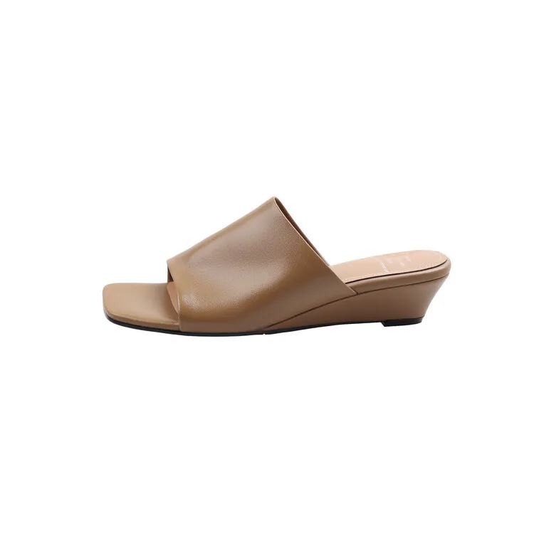 Soft, top-grain sheepskin, all-leather, summer sandals for women, square toe, simple and stylish wedge heel.