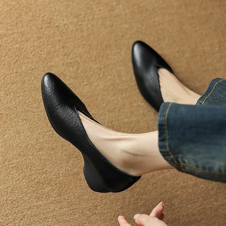 Women's soft leather, soft-soled granny shoes, retro solid color, minimalist chunky heel, low-cut work shoes, commuter slip-on shoes, sizes 7-16