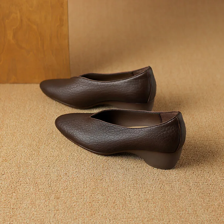 Women's soft leather, soft-soled granny shoes, retro solid color, minimalist chunky heel, low-cut work shoes, commuter slip-on shoes, sizes 7-16