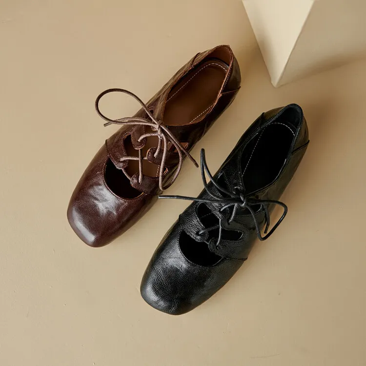 Square-toe, chunky heel, sheepskin, deep-cut, vintage handmade shoes, strappy Mary Jane shoes 7-22b