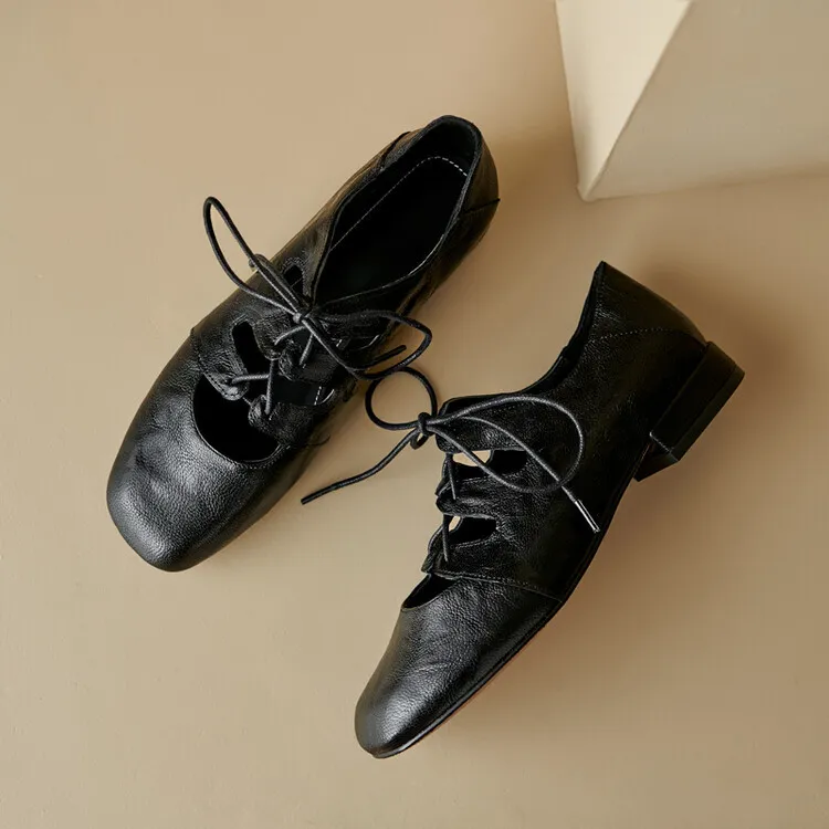 Square-toe, chunky heel, sheepskin, deep-cut, vintage handmade shoes, strappy Mary Jane shoes 7-22b