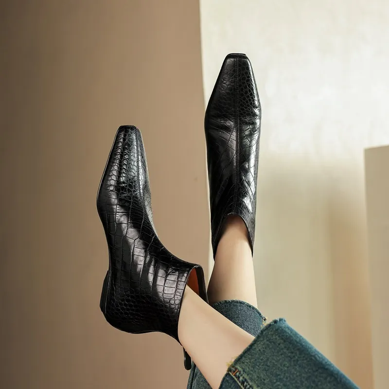 Autumn/Winter Square Toe Chunky Heel Low Heel Ankle Boots, Crocodile Pattern Cowhide, Back Zipper, Comfortable Fashion Women's Boots