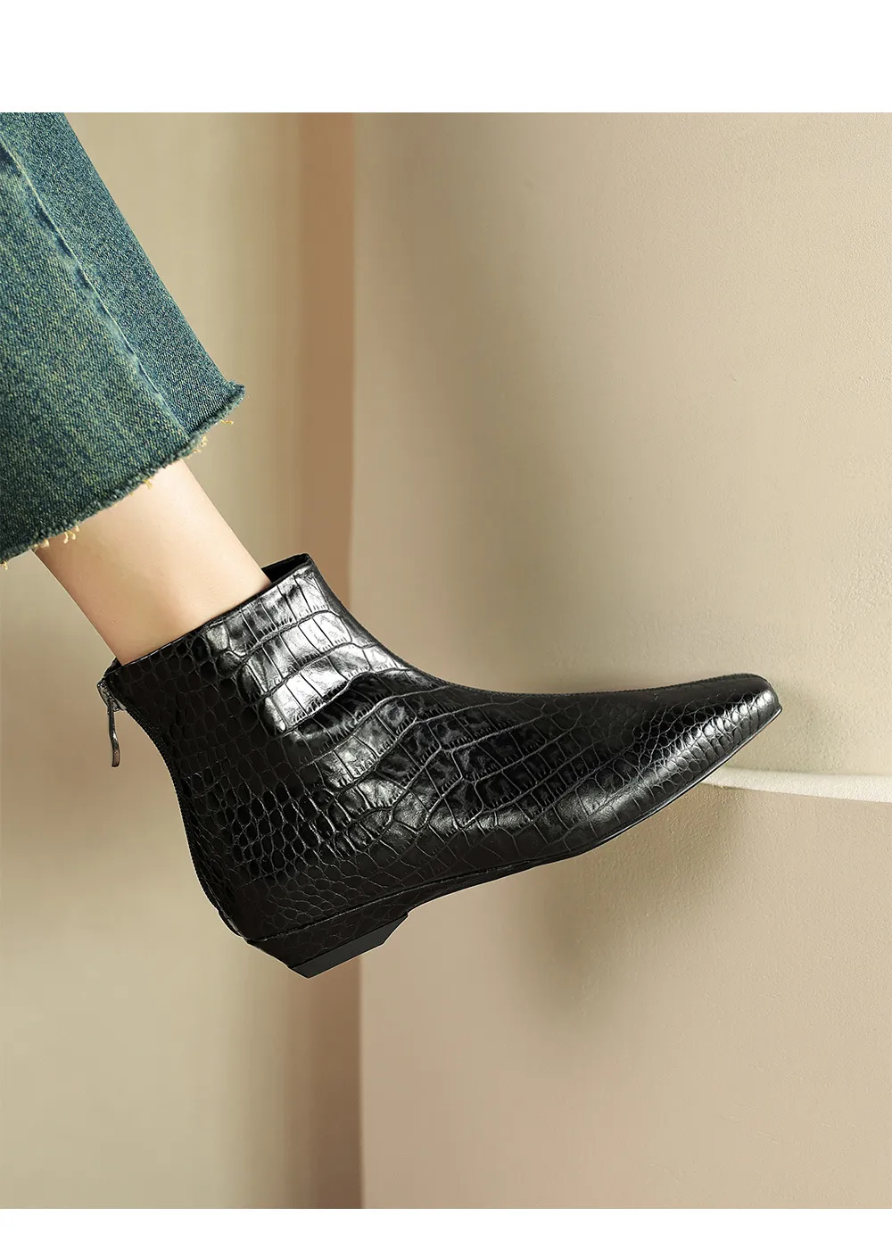 Autumn/Winter Square Toe Chunky Heel Low Heel Ankle Boots, Crocodile Pattern Cowhide, Back Zipper, Comfortable Fashion Women's Boots