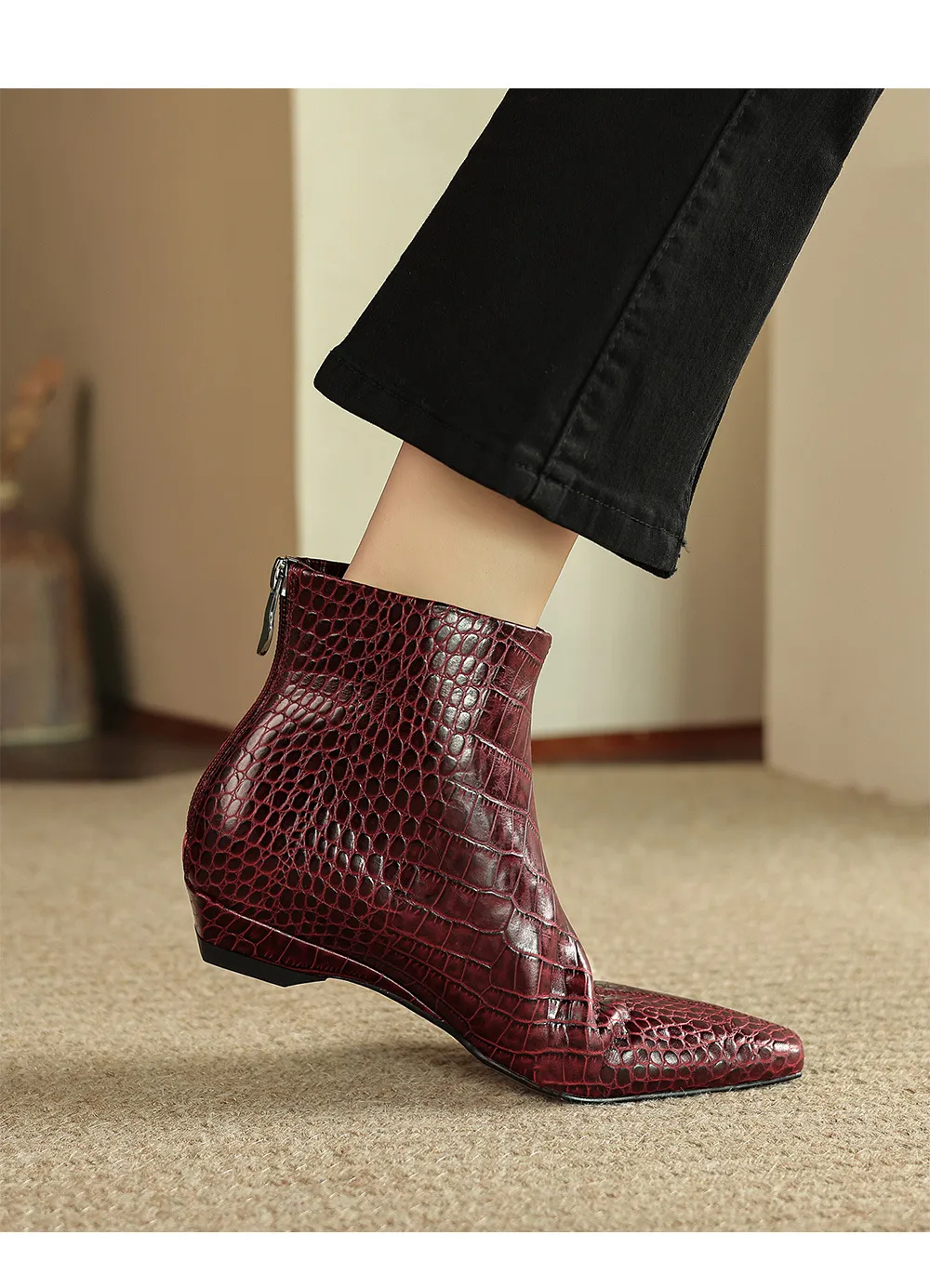 Autumn/Winter Square Toe Chunky Heel Low Heel Ankle Boots, Crocodile Pattern Cowhide, Back Zipper, Comfortable Fashion Women's Boots