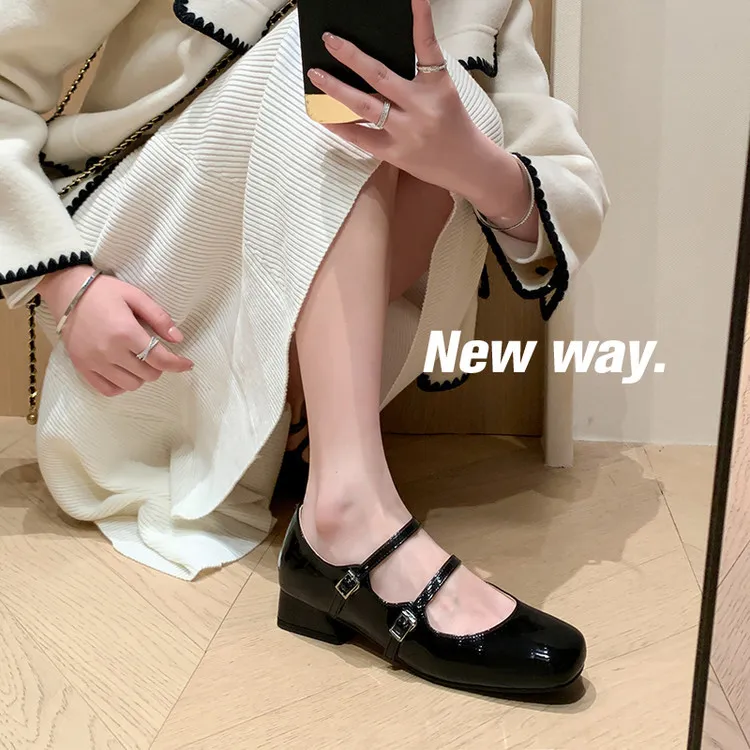 Spring and Autumn Round Toe Color Block Single Shoes Buckle Lambskin Patent Leather Silver Black Red Plus Size Fashion Women's Shoes 9-5h