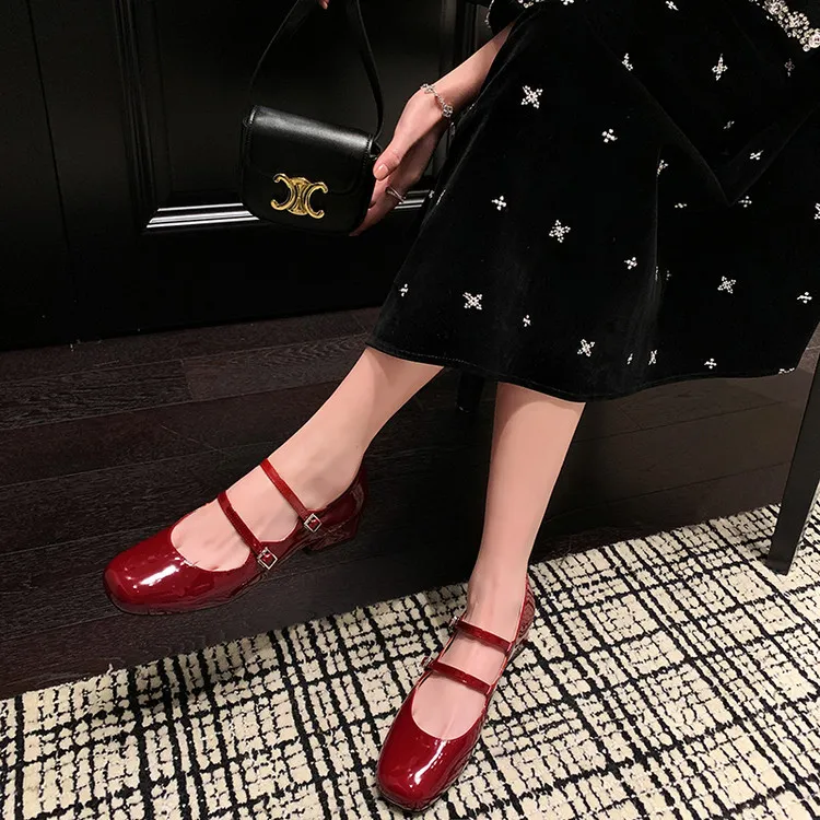 Spring and Autumn Round Toe Color Block Single Shoes Buckle Lambskin Patent Leather Silver Black Red Plus Size Fashion Women's Shoes 9-5h