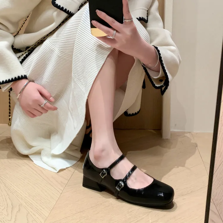 Spring and Autumn Round Toe Color Block Single Shoes Buckle Lambskin Patent Leather Silver Black Red Plus Size Fashion Women's Shoes 9-5h