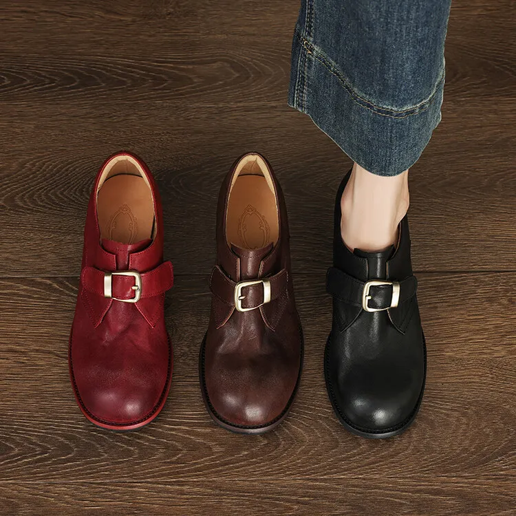 Fashionable and luxurious washed horse leather women's shoes, autumn and winter trendy round toe chunky heel belt buckle fashion shoes 10-4