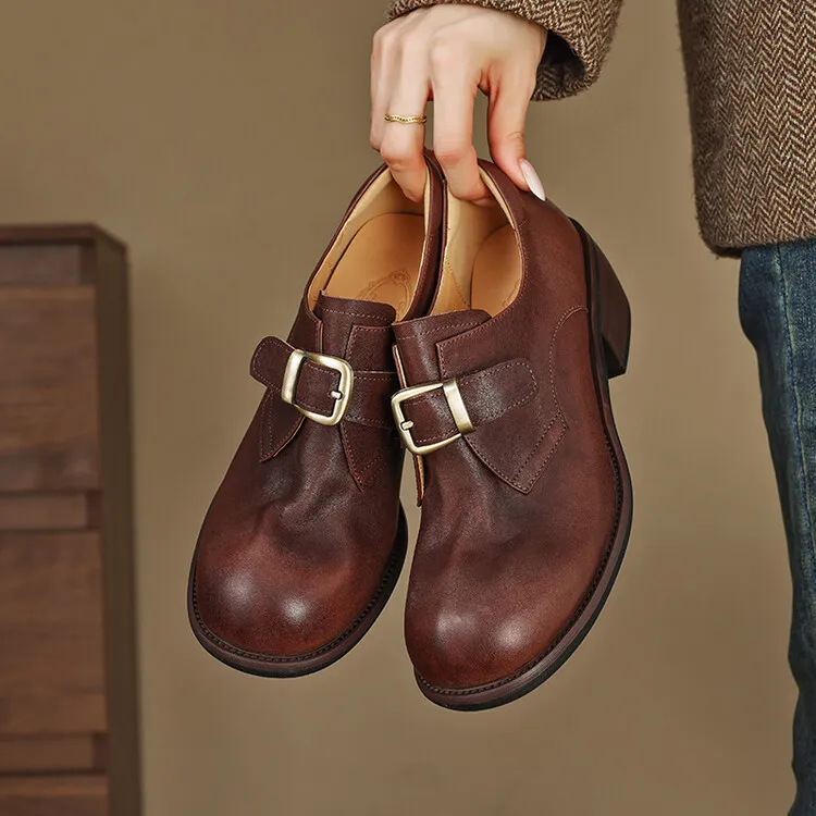 Fashionable and luxurious washed horse leather women's shoes, autumn and winter trendy round toe chunky heel belt buckle fashion shoes 10-4
