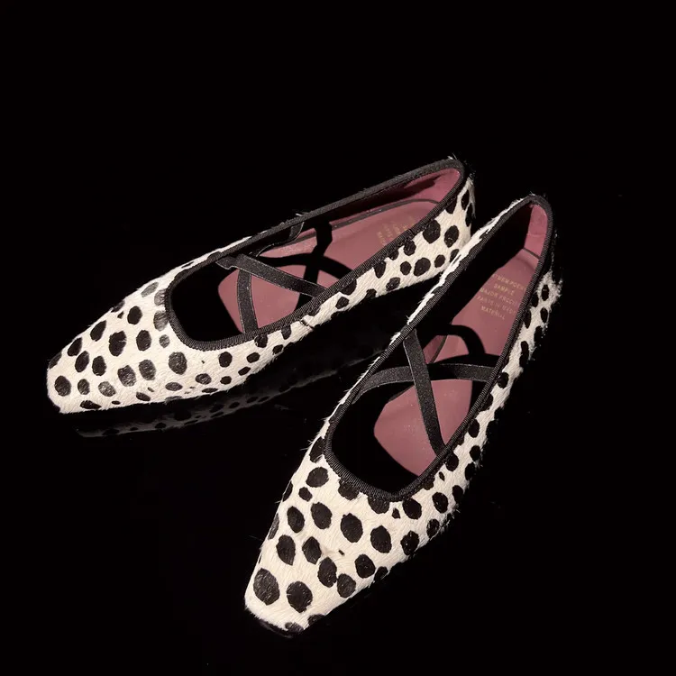 Fashionable Spring Square Toe Flat Low Heel Cross Strap Single Shoes Sheepskin Fashion Solid Color Women's Shoes 1-3p