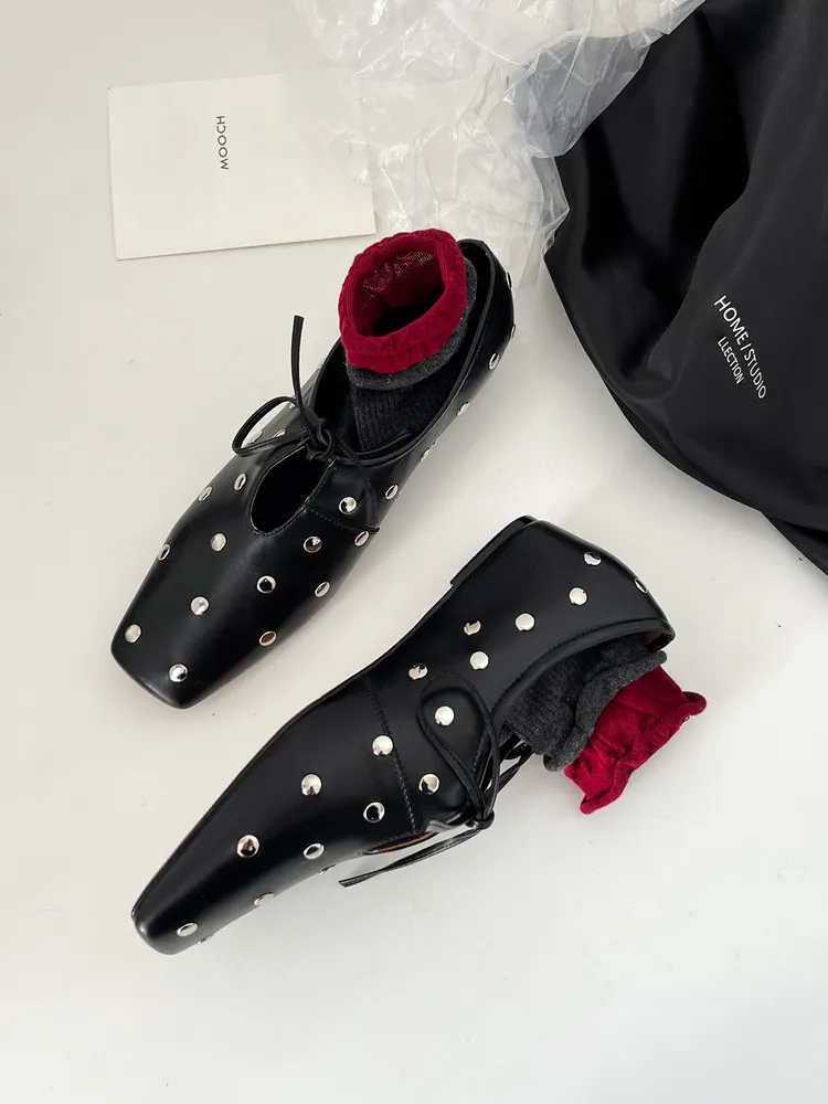 Spring square-toe single leather women's fashion shoes in black, brown, and off-white are hot-selling 1-11a