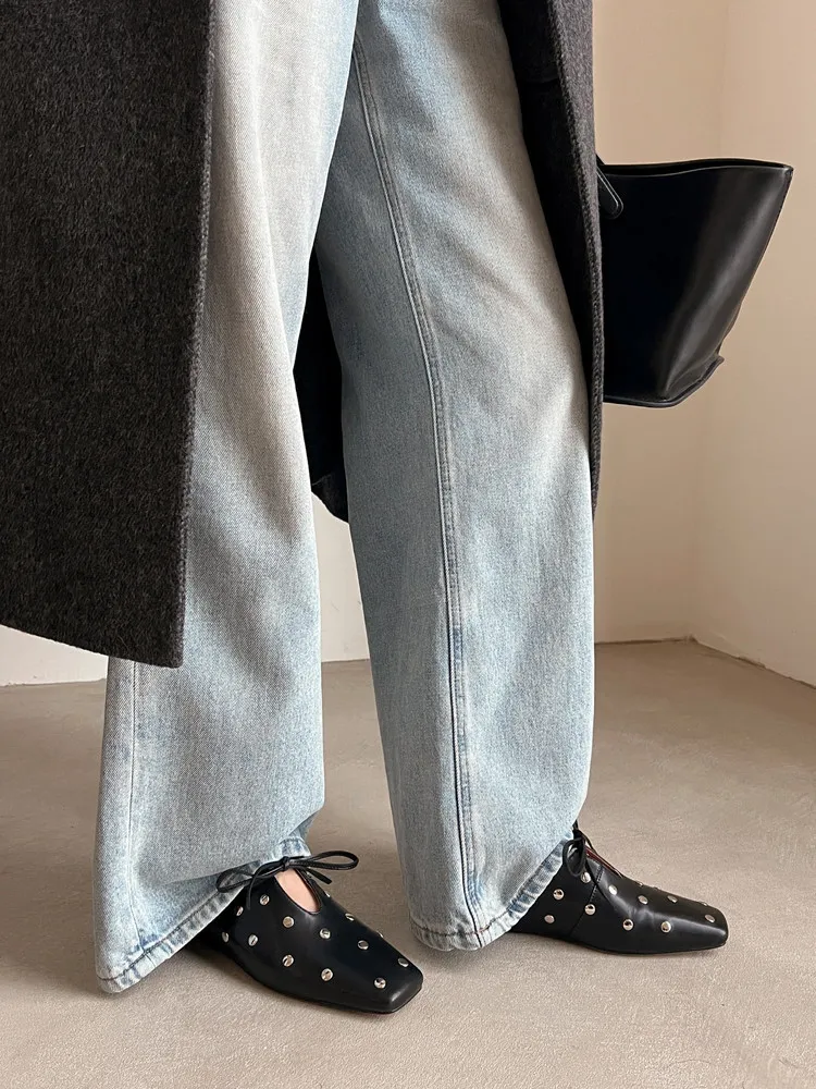 Spring square-toe single leather women's fashion shoes in black, brown, and off-white are hot-selling 1-11a