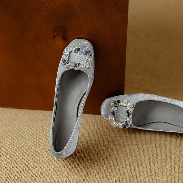 Four-color cowhide fashion women's shoes with rhinestone square buckle, spring square toe, chunky heel, low heel, and shallow mouth, single shoes, 2-4j.