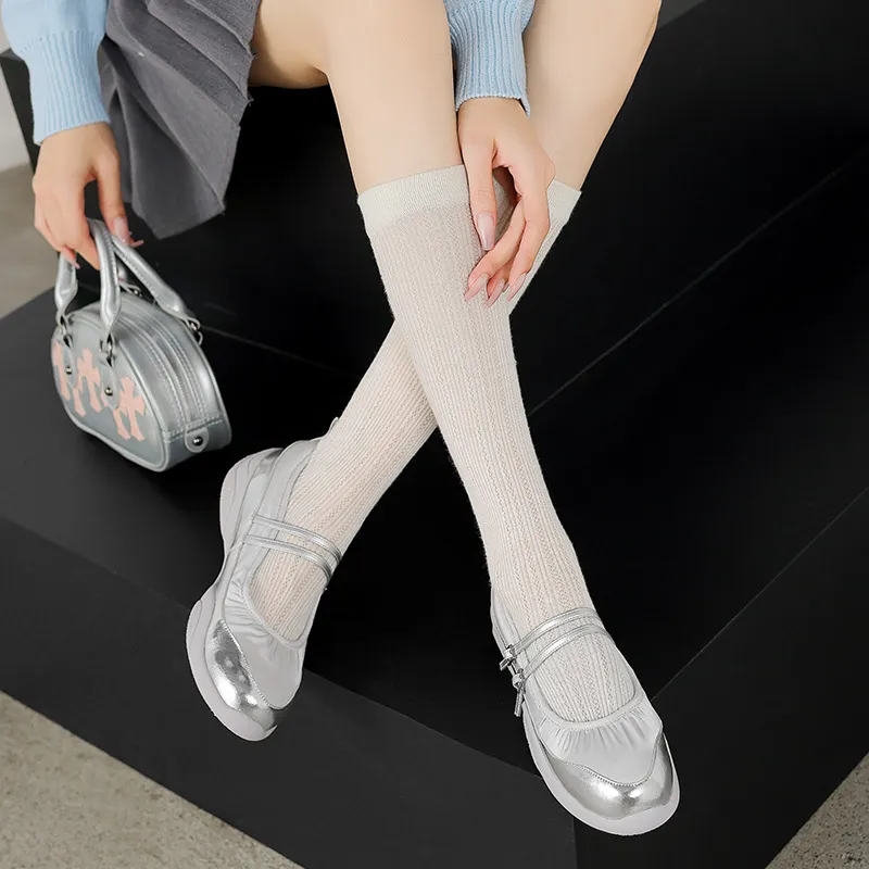 Comfortable sporty platform double-breasted Mary Jane shoes for spring and autumn, low-heeled, flat, round-toe, black and silver genuine leather.