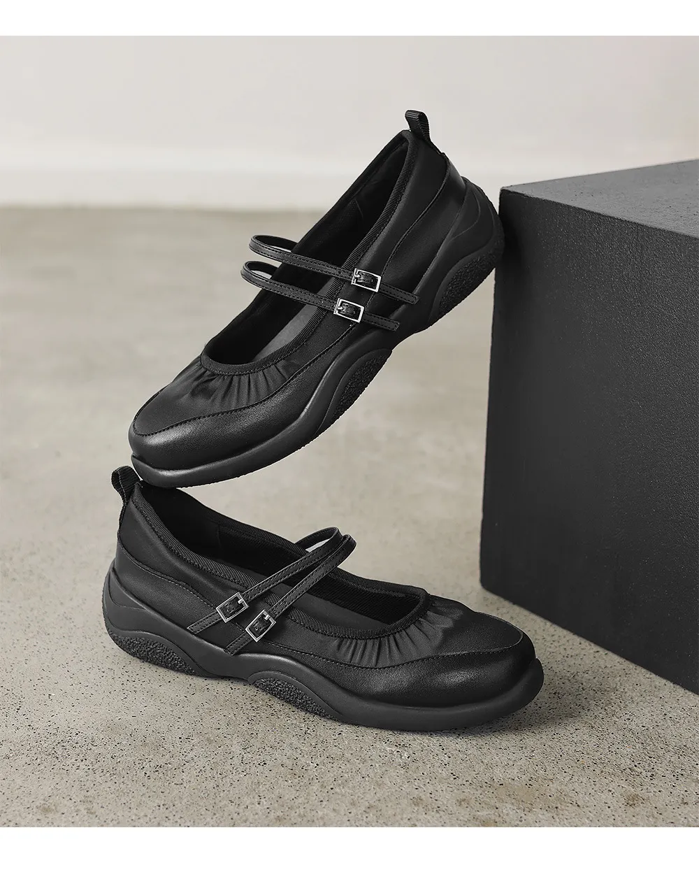 Comfortable sporty platform double-breasted Mary Jane shoes for spring and autumn, low-heeled, flat, round-toe, black and silver genuine leather.