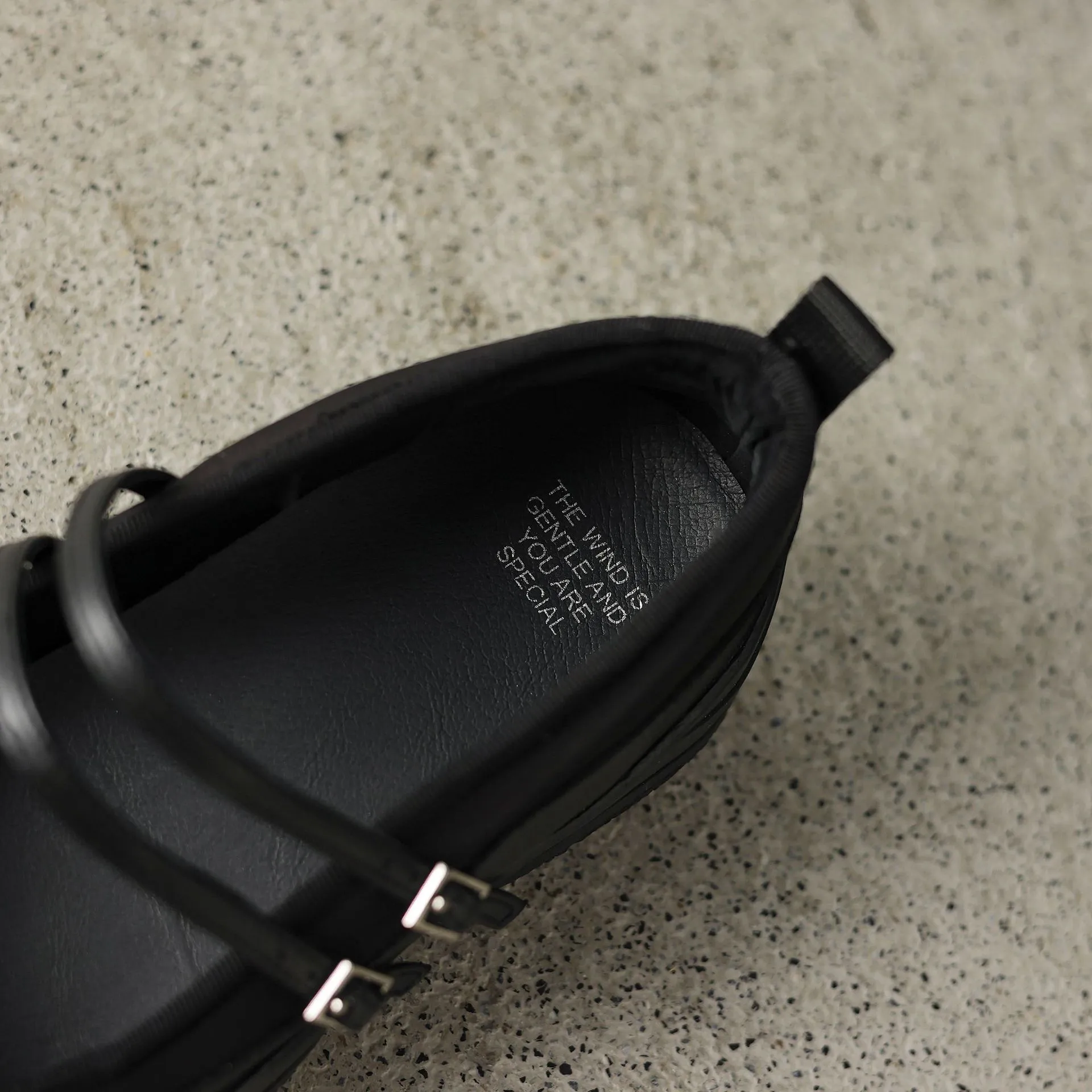 Comfortable sporty platform double-breasted Mary Jane shoes for spring and autumn, low-heeled, flat, round-toe, black and silver genuine leather.