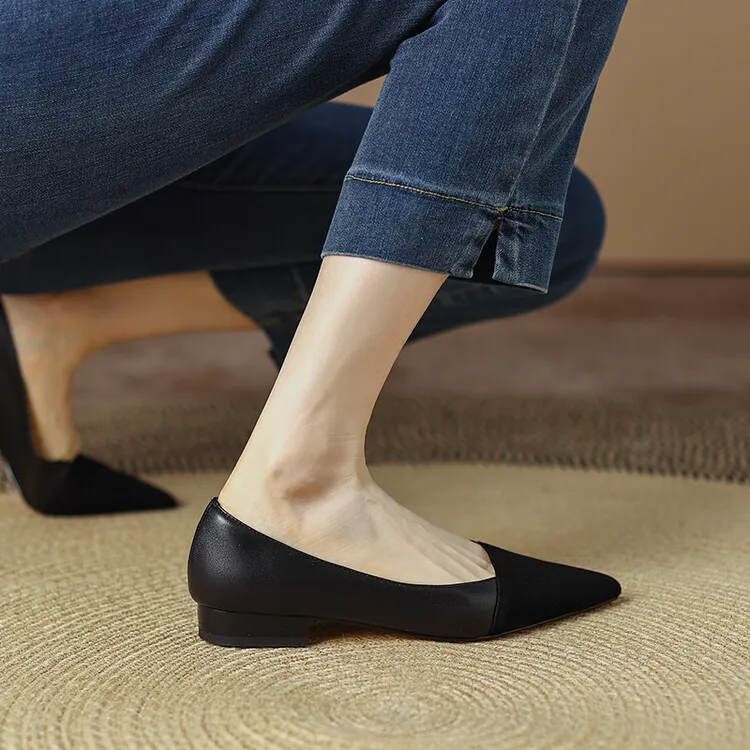 Spring pointed-toe low-cut flat shoes, color-blocked, chunky heel, sheepskin fashion women's shoes, size 22-15b
